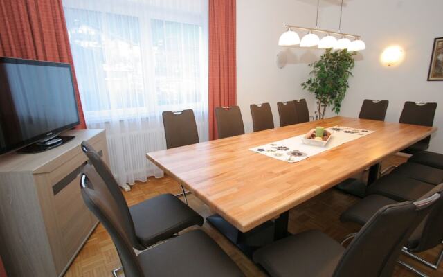 Luxurious Chalet In Zell Am See With Sauna