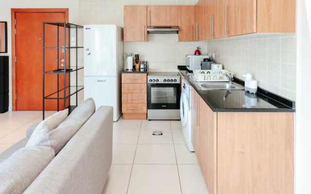 Elegant 1BD with Stunning Views