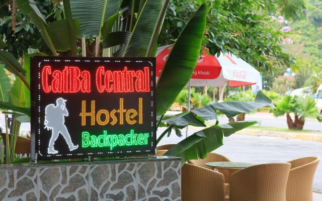 Catba Central Hostel