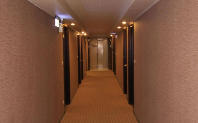 Just Enjoy Business Hotel