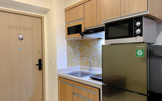 Great Homey 2Br At Meikarta Apartment