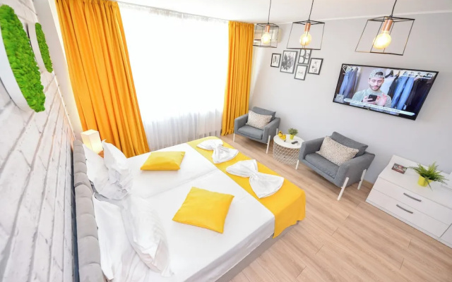 Candy Studio - Cismigiu Gardens - Quiet Room - Open Kitchen -smart Tv