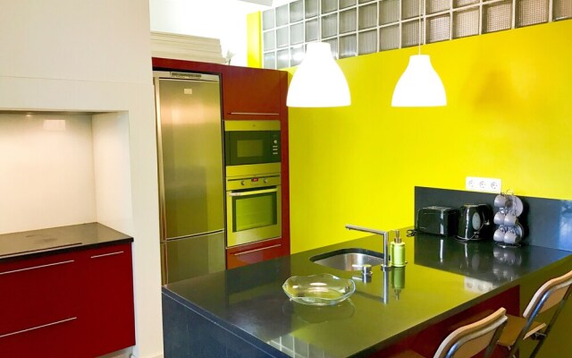 Avenidas Novas by Homing