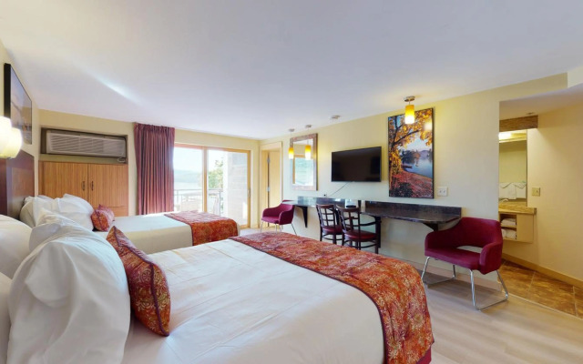 Surfside On The Lake