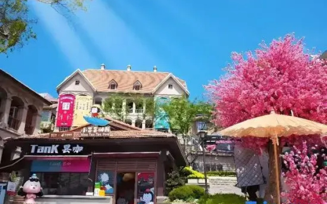 Wuhan Zhiren Homestay (Qingyuzui Subway Station)