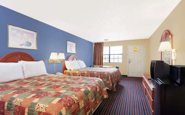 Days Inn by Wyndham Downtown-Nashville West Trinity Lane