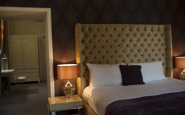 Mansion House Llansteffan