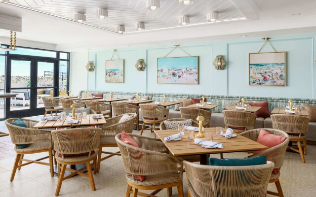 Beal House Fort Walton Beach, Tapestry Collection by Hilton