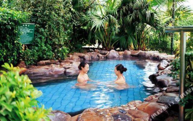 Xinyinzhan Hot Spring Holiday Resort