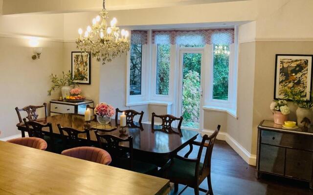 Stunning Property set in own private grounds