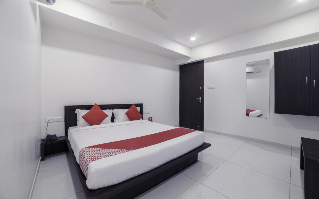 Samudra Executive by OYO Rooms