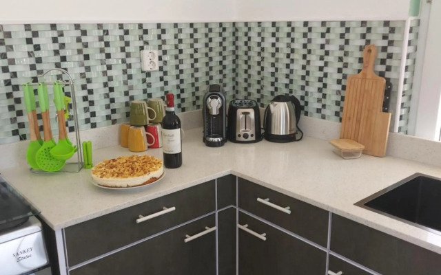 Villa Raven`s Paradise (Gris)