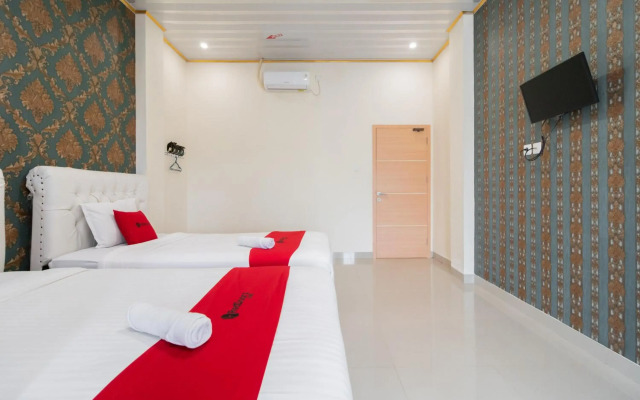 OYO 1648 Penginapan Three Joye