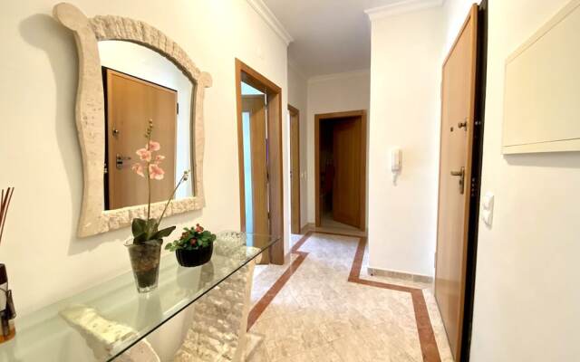 Vilamoura Typical 2 With Pool by Homing