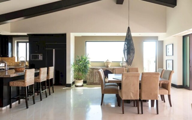 Sunny Vacation Condo 7