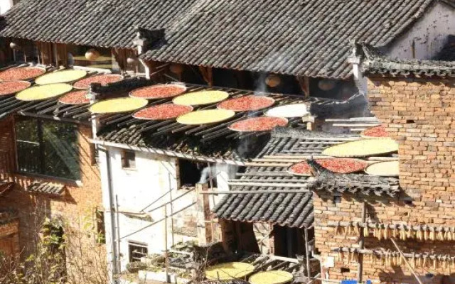 Wuyuan Guling Huaxi Meisu (Guling Scenic Area)