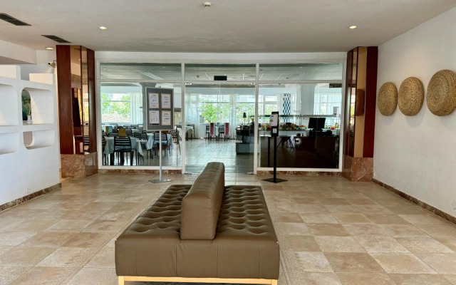Hotel Cabot Cala Ferrera