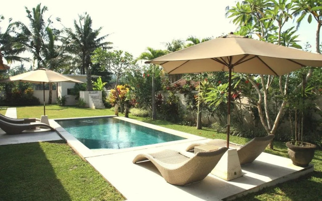 Villa Candi Kecil 1