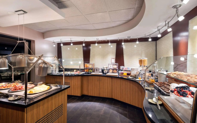 DoubleTree by Hilton Denver Tech Center