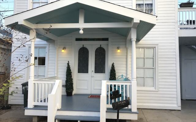 Adams League Historic Inn