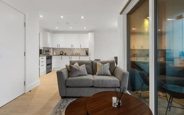 London - 1 Bed Apartment - Sleeps 2 - Long Stays