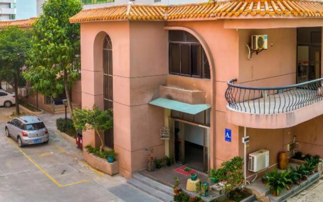 Changhong  Business Hotel