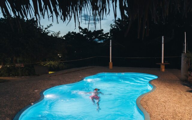 Makenke Hostel By Los Colores Ecoparque