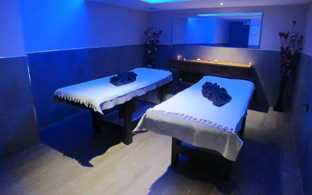 Bloom Hotel