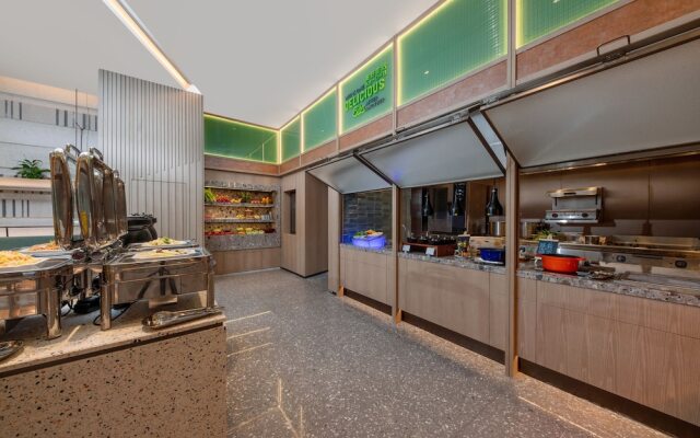 EVEN Hotels Shenzhen Guangming Cloud Park by IHG