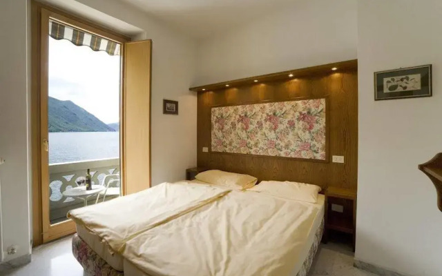 Lake Lugano 1 bed Apartment With Balcony