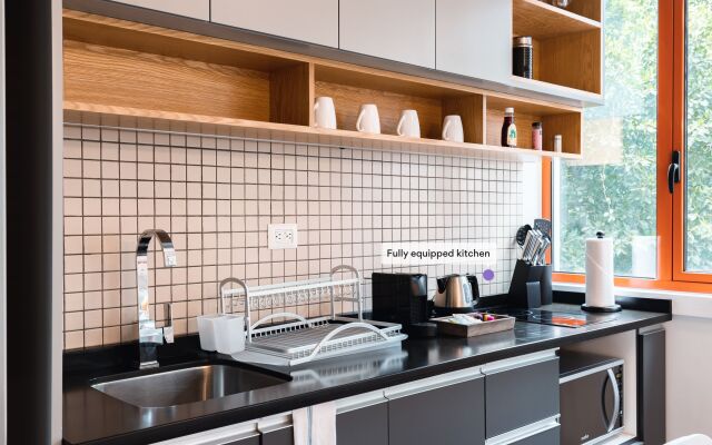 Casai Hip Modern Tech Condo w Rooftop in La Condesa