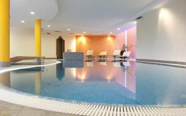 Hotel Jolanda
