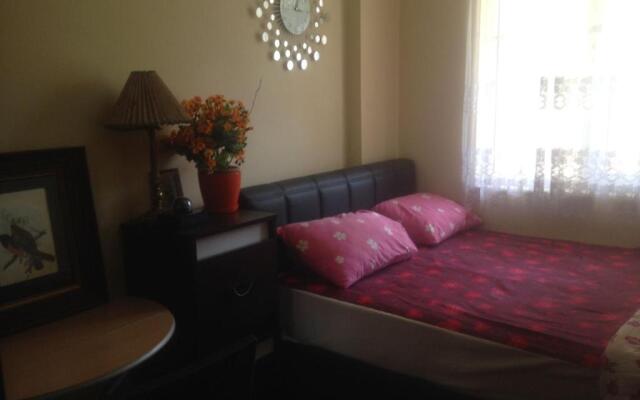 MOURAT Holiday Apartment Flat Furnished House Cheap Sleeping Rooms