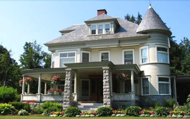 Cornerstone Victorian B&B