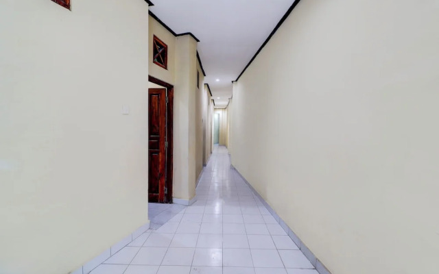 Townhouse Oak Legian Near Legian Beach Formerly Sayang Maha Merta