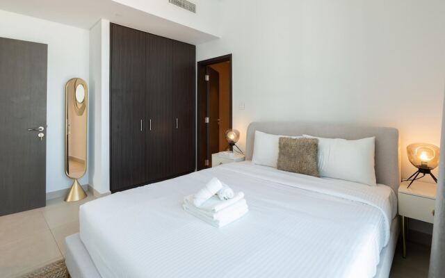 Downtown Escape Lush 2BR w Burj Khalifa View