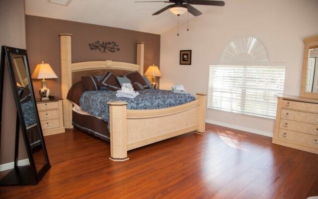 Loyalty Vacation Homes Davenport