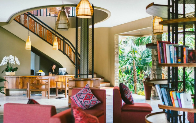 Honai Resort
