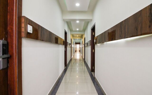 OYO 15136 Nisarga Lodge