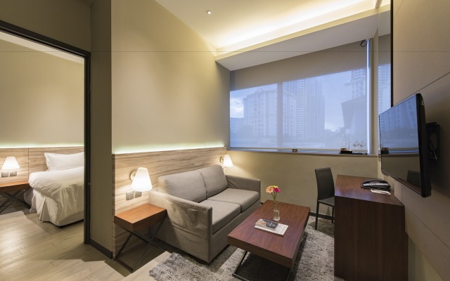 Louis Kienne Serviced Residences