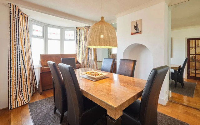 Host Stay The Midland Nest