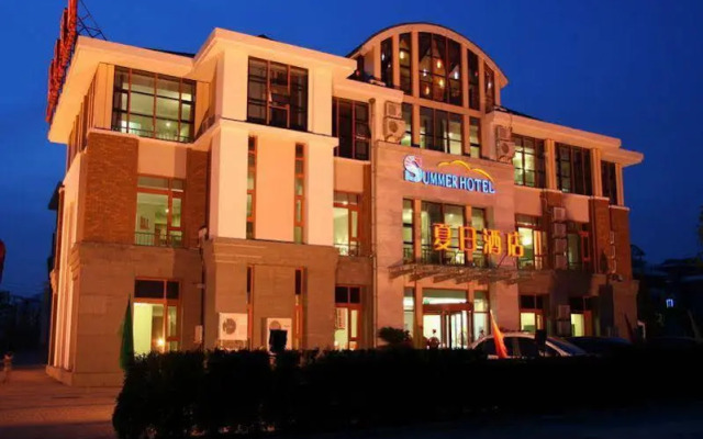 Summer Hotel