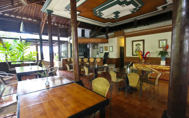 Yulia Village Inn