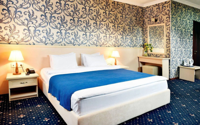Hotel Sharden
