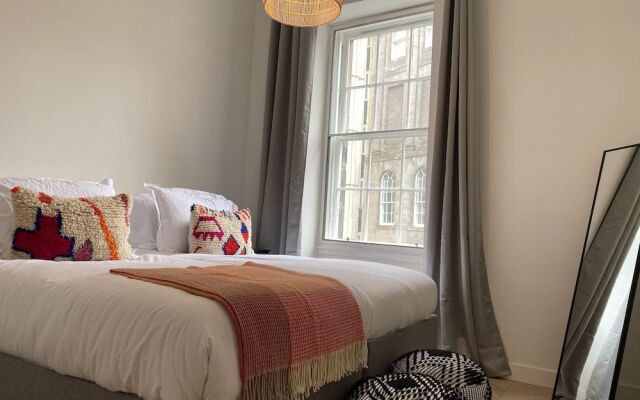 Leith Street Suite