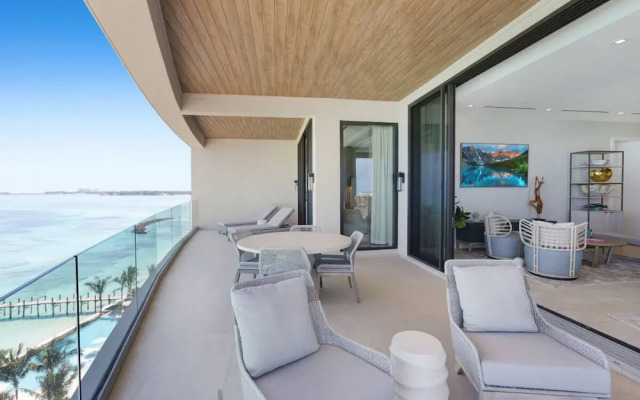 Beachfront 3 Bedroom Luxury Residence