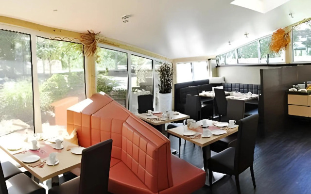 Amalienburg Boutique & Boarding Hotel