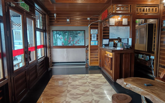 OYO 89976 Fins Hotel