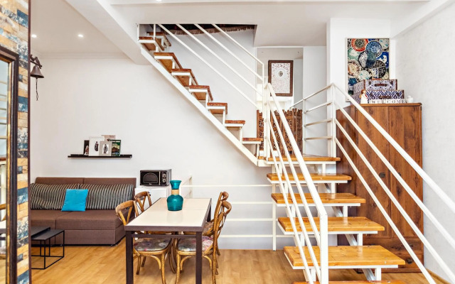 Apartment On Saadi Str Old Tbilisi