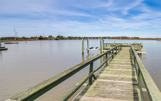 Riverfront Savannah Getaway w/ Pool & Dock!